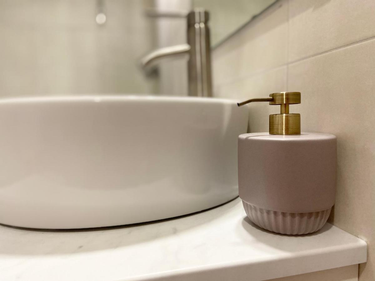 Apartments Pijaza Banjol Kültér fotó