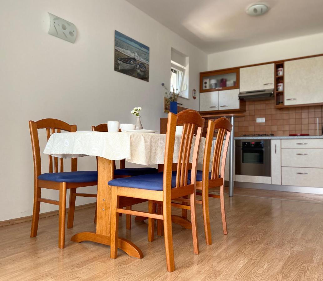 Apartments Pijaza Banjol Kültér fotó